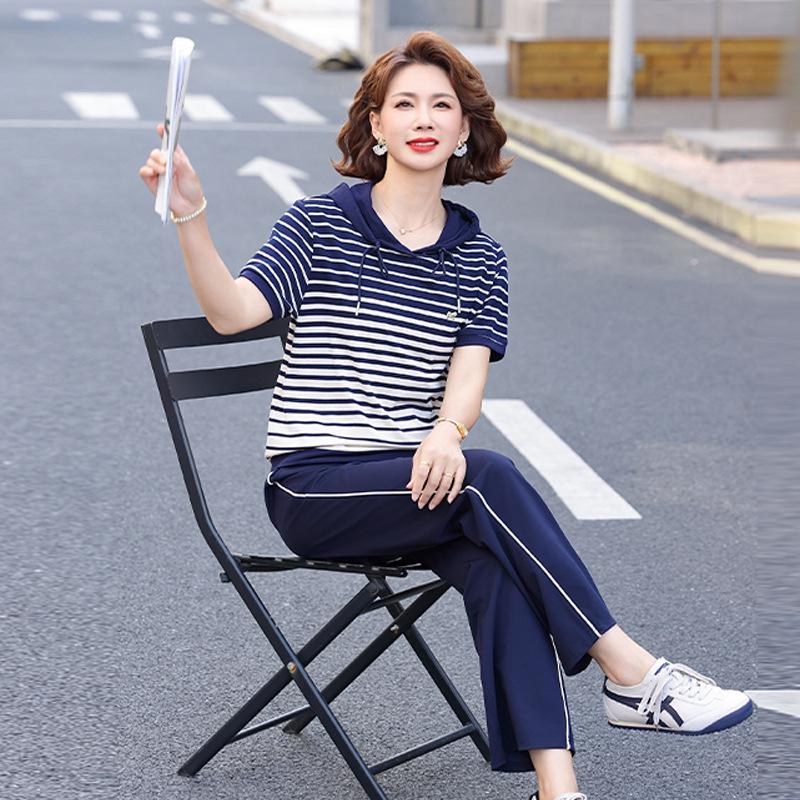 

Trendy Striped Hooded T-Shirt & Sports Pants Set for Middle-Aged Women 5XL [Recommended 72.5-80 kg] темно-синий