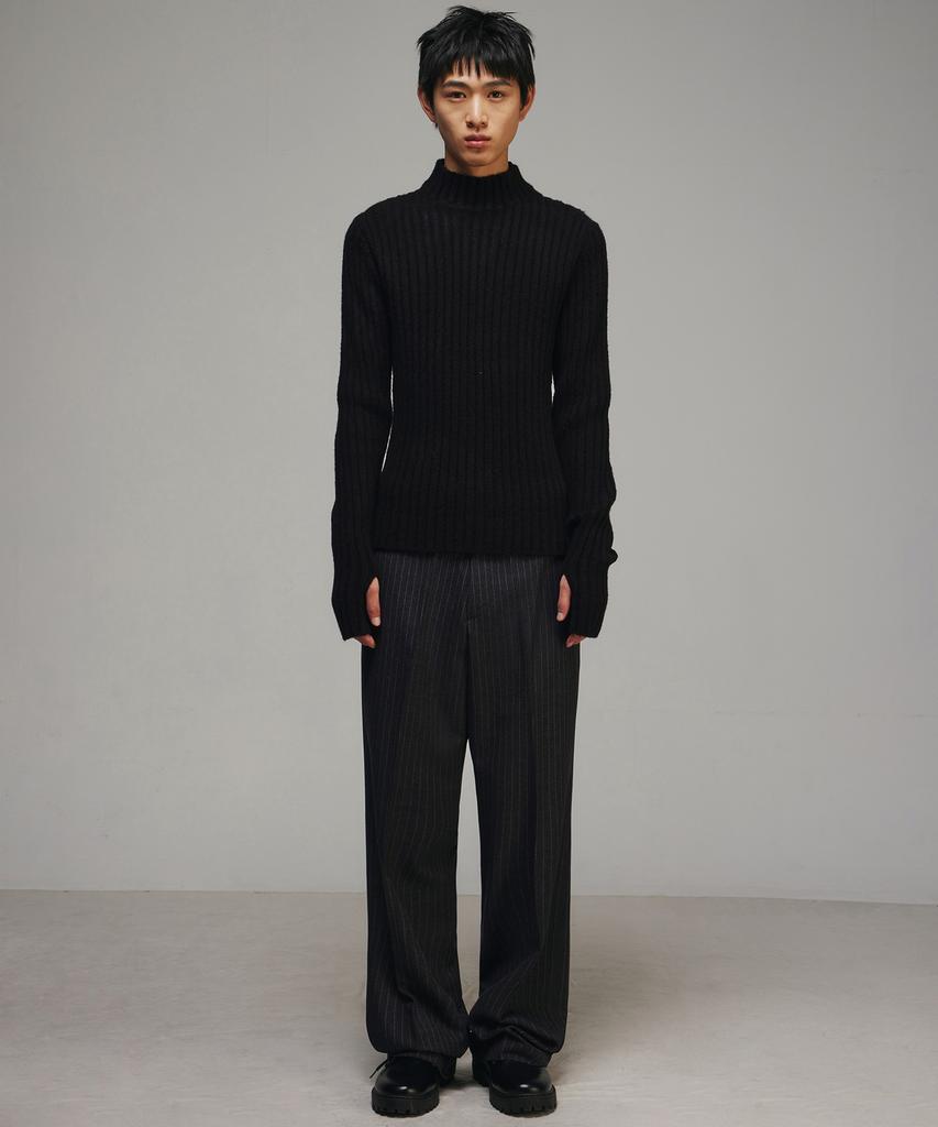 SIGNATURE Wool-Like Wide-Fit No-Tuck Slacks [Black Stripe]