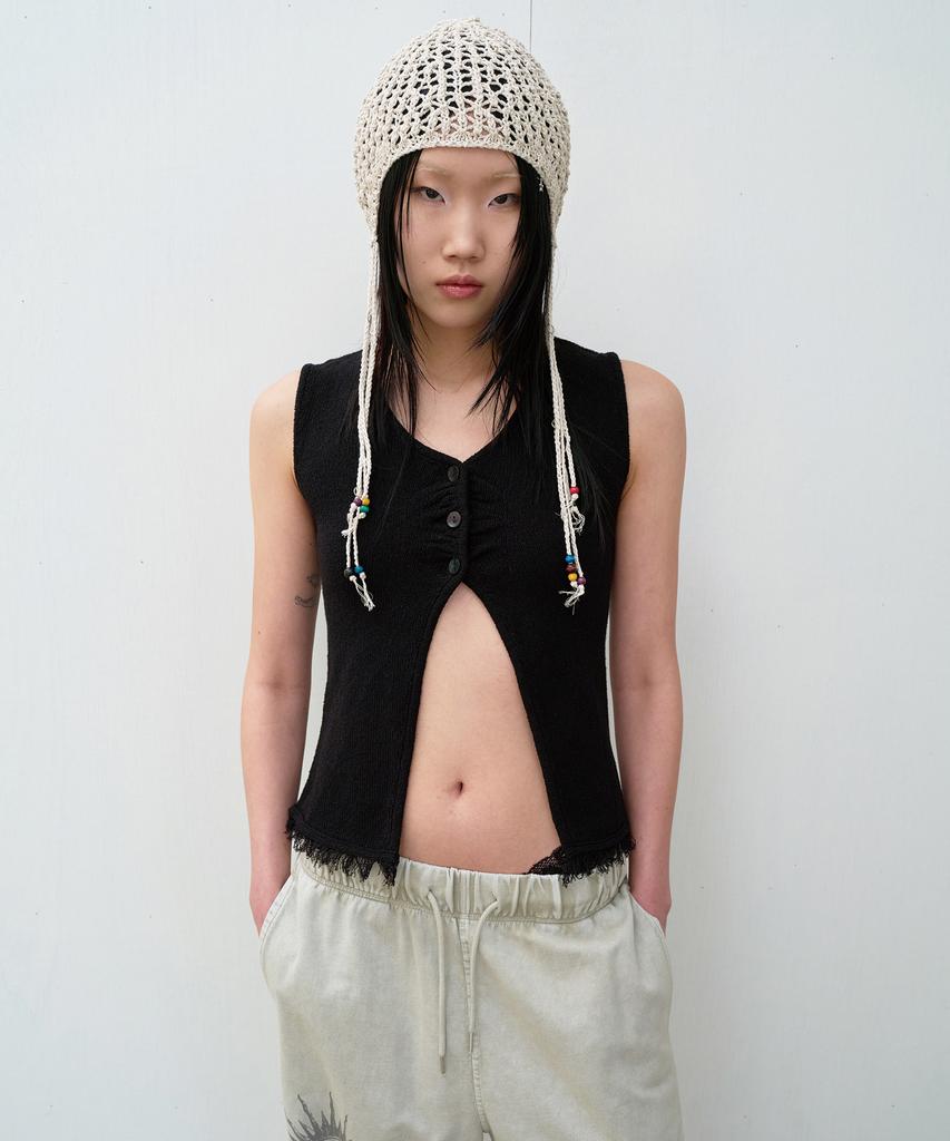 THEVINYLHOUSE Beaded Crochet Beanie (W) Ivory