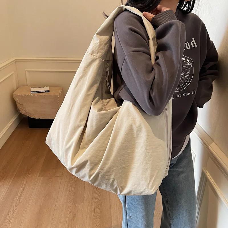 Casual Nyl Shoulder Bag Multi-Pocket Japanese Style Versatile Commuting Handbag Solid Color Polyester Large Capacity Tote Bag