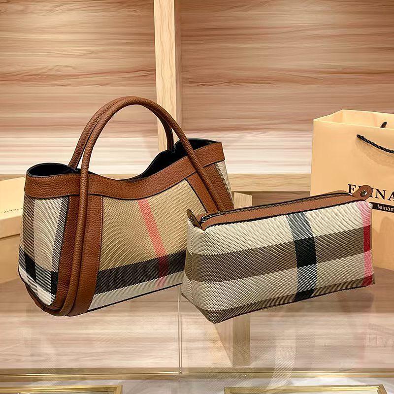 

Сумка из натуральной кожи Гонконг, большая вместимость, женская сумка, клетчатая женская сумка, новые сумки 2025 года, женская сумка кроссбоди, большая сумка Brown Large 5177