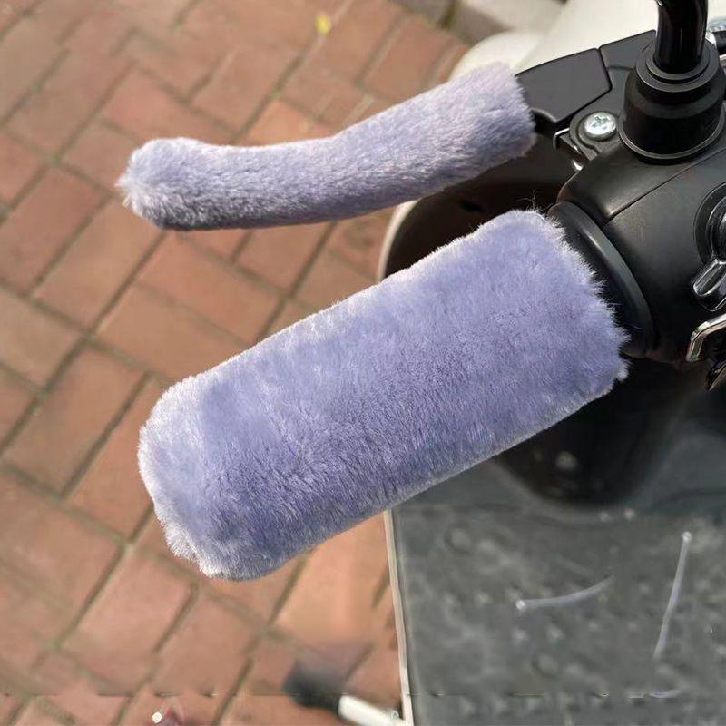 2 Sätze Plüsch Motorrad Lenkerabdeckung Universal Elektroroller Fahrradzubehör Winter Dick Warme Griffhandschuhe Lenkerwärmer