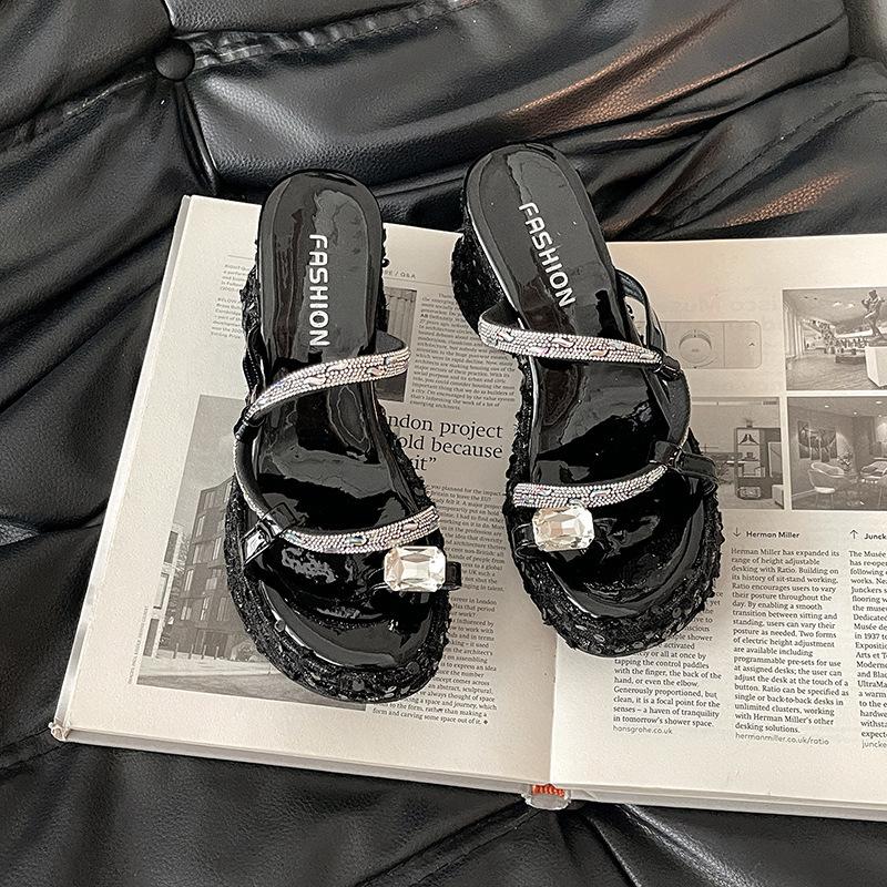 Thick-bottomed wedge slippers women's new summer outer wear fashion sequins transparent one-word set toe high-heeled sandals women