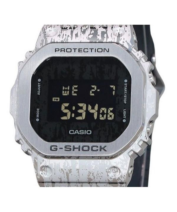Casio Montre pour homme G-Shock Digital Grunge Camouflage Series à cadran gris GM-5600GC-1 200M