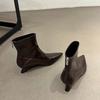 Pointed Toe Booties Autumn and Winter New French Retro 2025 Fashion European and American Style Versatile Niche Skinny Boots