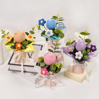 Buquê de Flores de Crochê Feito à Mão Artificial Tricotado Buquê Falso Girassol Cravo Tulipa Flores Pompons Presentes para Mãe Esposa no Aniversário
