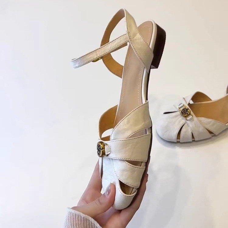 Schafsleder-Version~ Kamelien-Hohl atmungsaktive Römersandalen Damen Sommerbekleidung vielseitige Taschenkopfschuhe Retro-Wort mit Sandalen