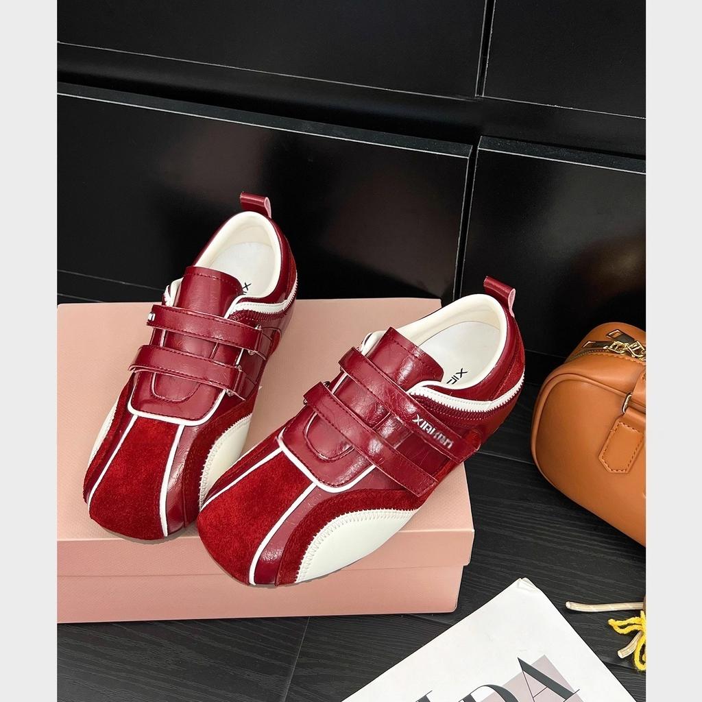 Modische vielseitige lässige moralische Trainingsschuhe für Damen 2025 Herbst neue dicksohlige erhöhende Sportarten rutschfest bequem atmungsaktiv Board-Schuhe