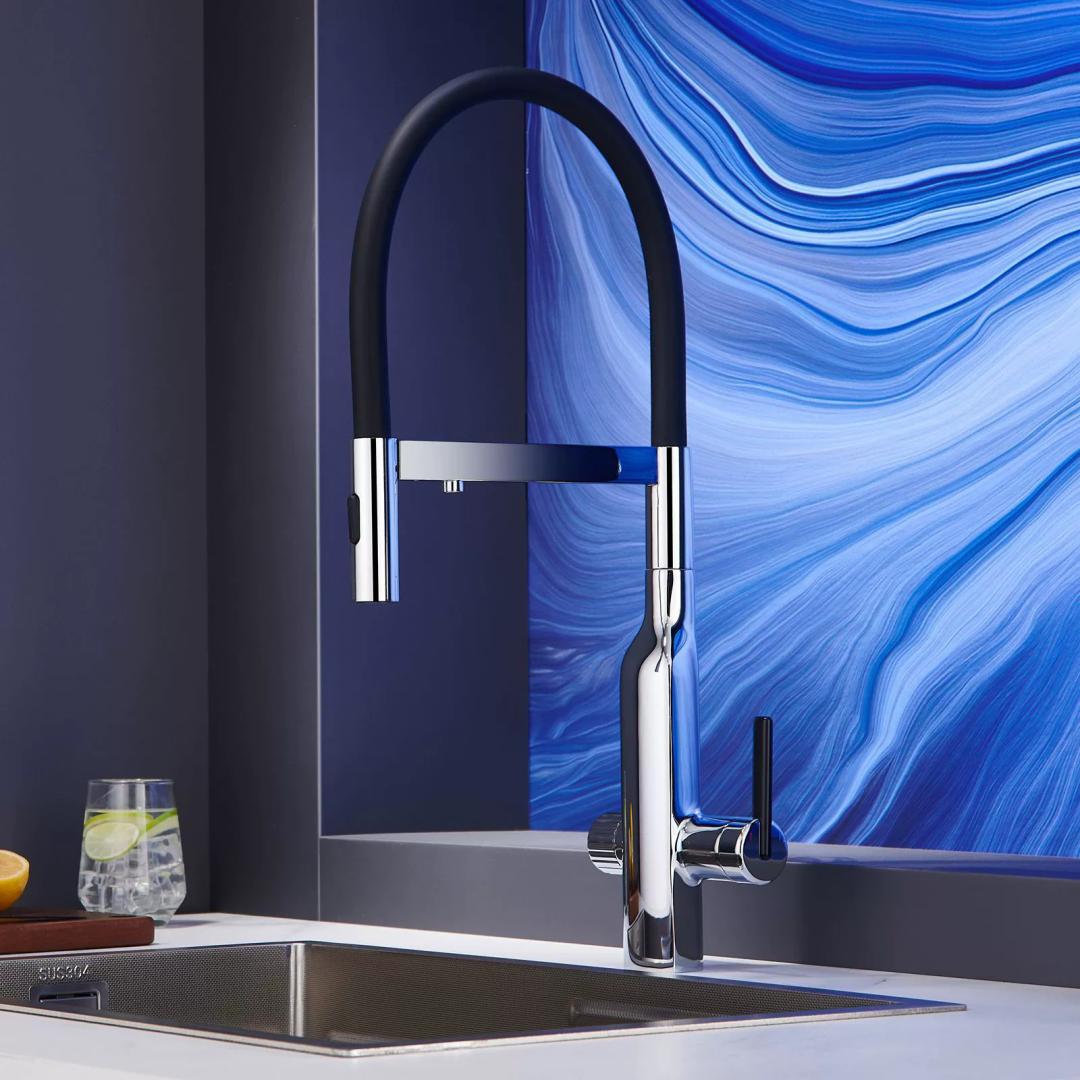 Щетка из розового золота 3-ходовой кухонный смеситель Черно-серый кран с фильтром для воды Выдвижной кухонный смеситель Латунный кухонный кран Смеситель для раковины