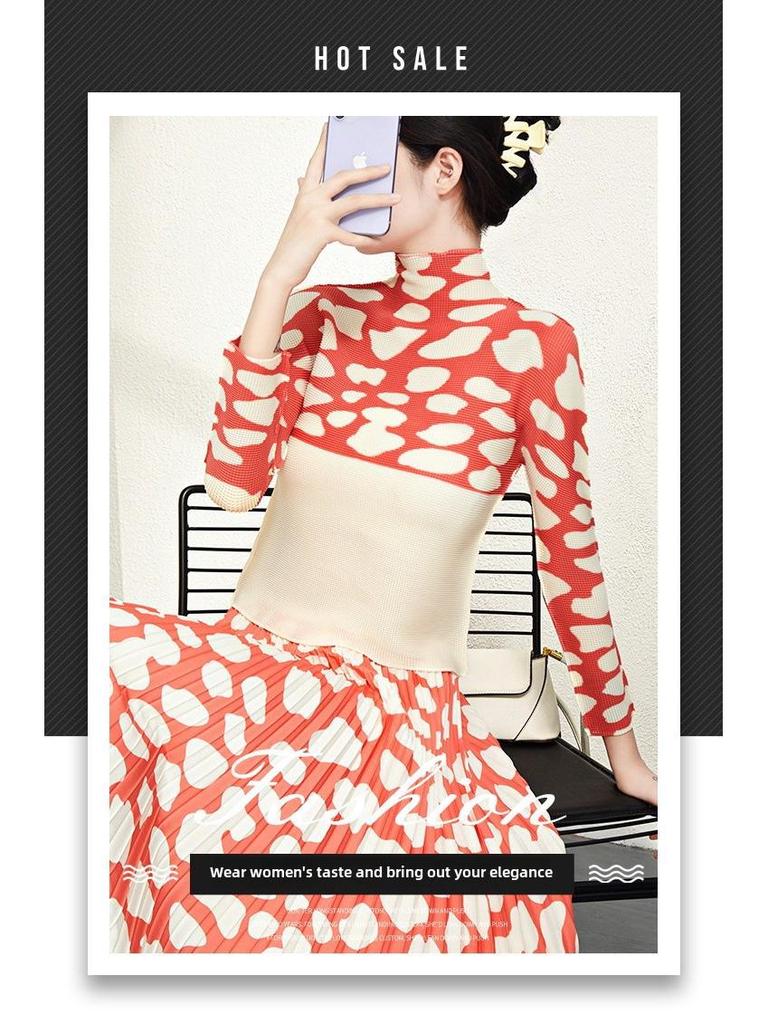 Dámský elastický plisovaný dvoudílný oblek Miyake 2024 - Omlazující, stylová jarní/podzimní móda