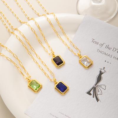 Temperament Square Diamond Inlaid Pendant Necklace Retro Premium Sense Simple Necklace Exquisite Niche Design Necklace
