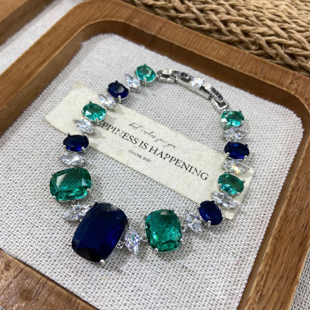 Sweet Wind Square Zircon Bracelet Women'S Fashion Light Luxury Style Versatile Temperament Sugar Cube Niche Personality High-End Jewelry