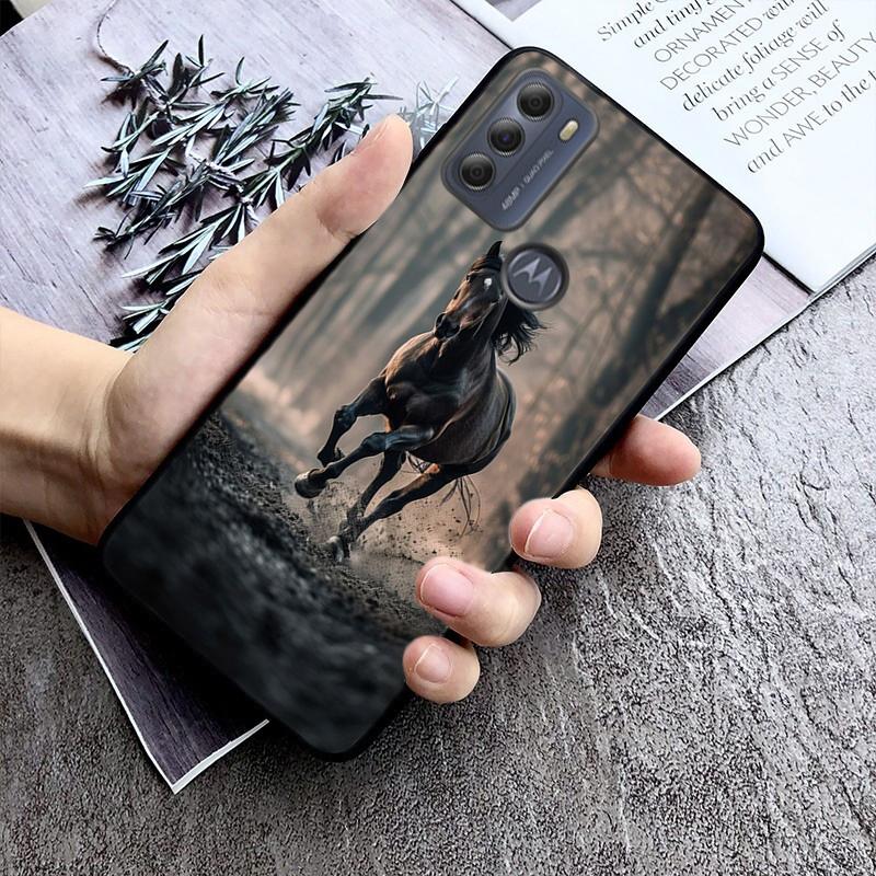 Love Horse Phone Case ForMoto Edge 50 40 Pro 50 40 30 Ultra Neo Fusion Moto G84 G54 G10 G20 G30 G62 G53 G72 G60