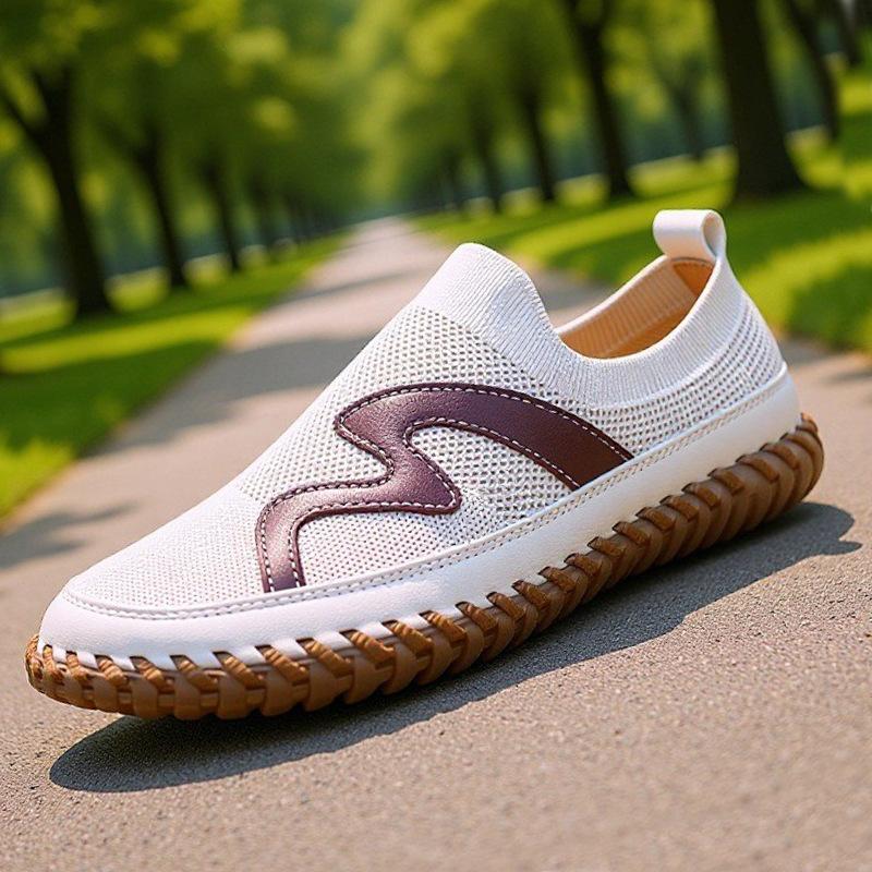 Popular 2025 summer new men's breathable thin fly-woven mesh one-pedal versatile sports and leisure shoes