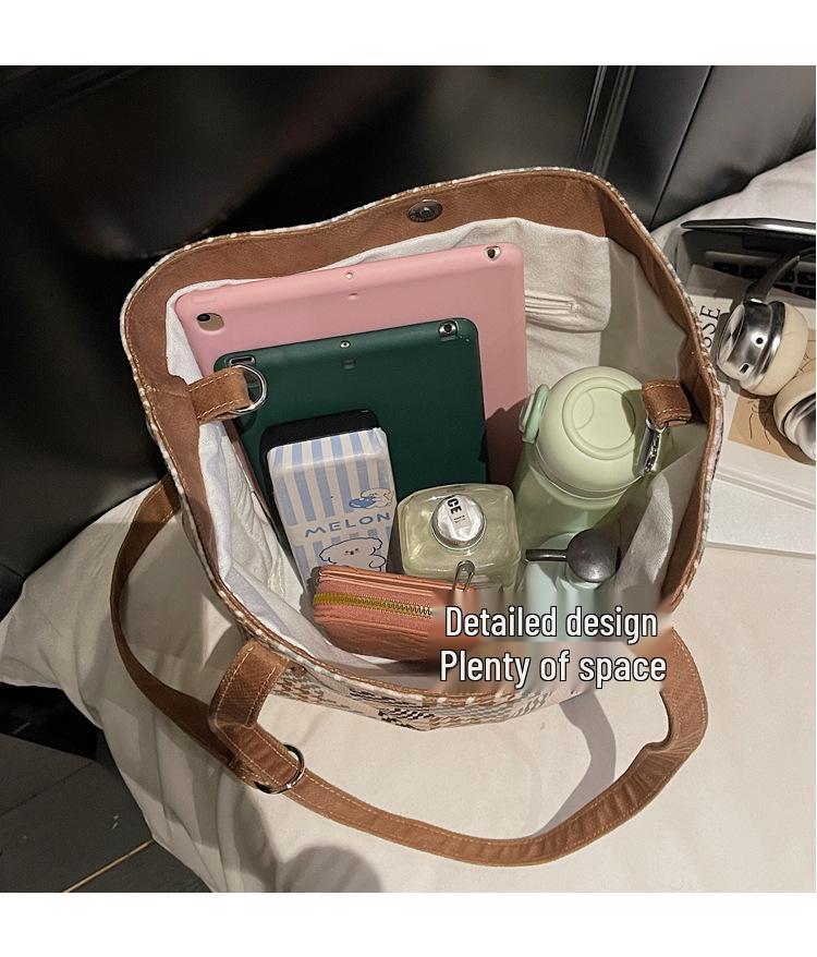 New Style Plaid Tote Bag: Versatile, Large-Capacity, Retro Shoulder Handbag for Women