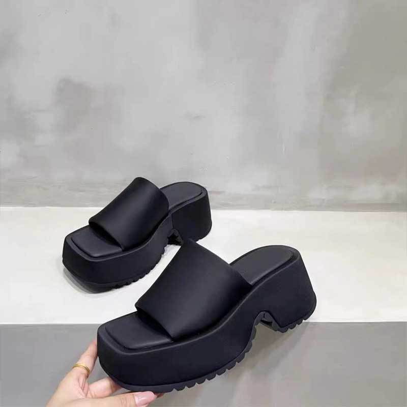 Fashion Fashion Platform Black Sandals Women Square Toe Chic Outdoors Slip On Slippers 2025 New Summer Street Goth Slides Beach Shoes