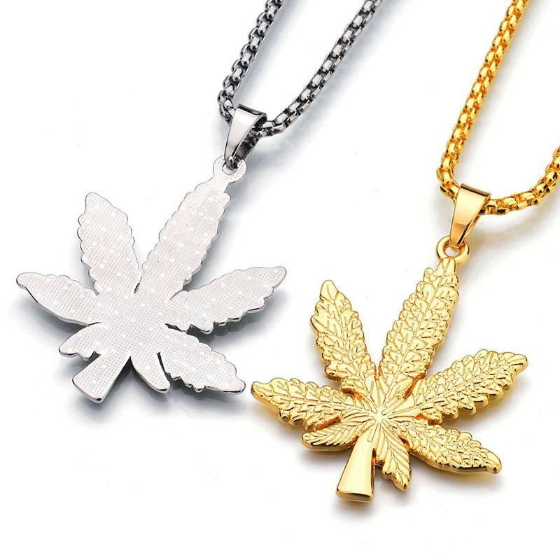 Stylish European And American Hip Hop Necklace With Alloy Maple Leaf Pendant For Men