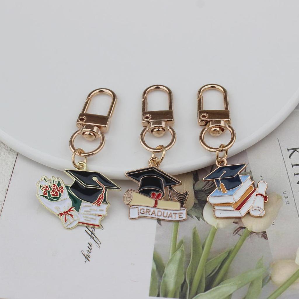 Artistic Creative Drawing Board Keychain Set for Best Friends & Couples - Fashionable Alloy Pendants