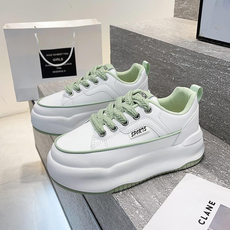 

Internet celebrity white shoes versatile lightweight women s shoes 2025 new soft-soled lightweight board shoes women s autumn thick-soled heightening 40