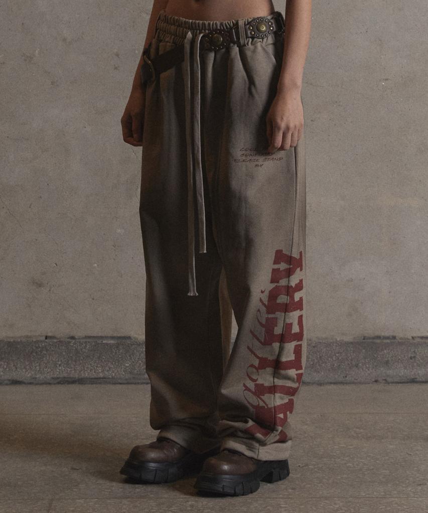 Garter Gallery Side Logo Cross Dirty Sweat Pants_Beige