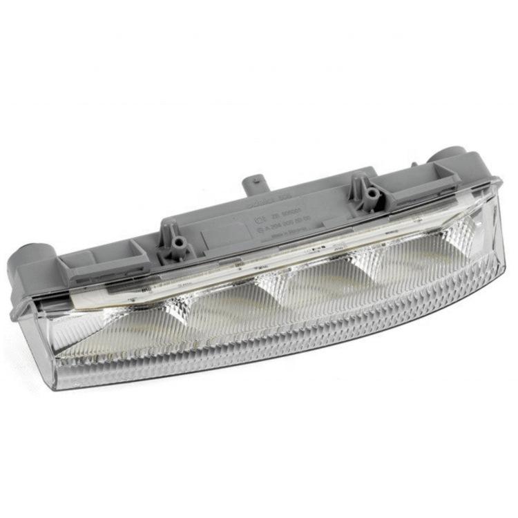 Intake hoses 2720903582 and 2720903682 fit Mercedes-Benz W204/W212 models from 2008-2012.