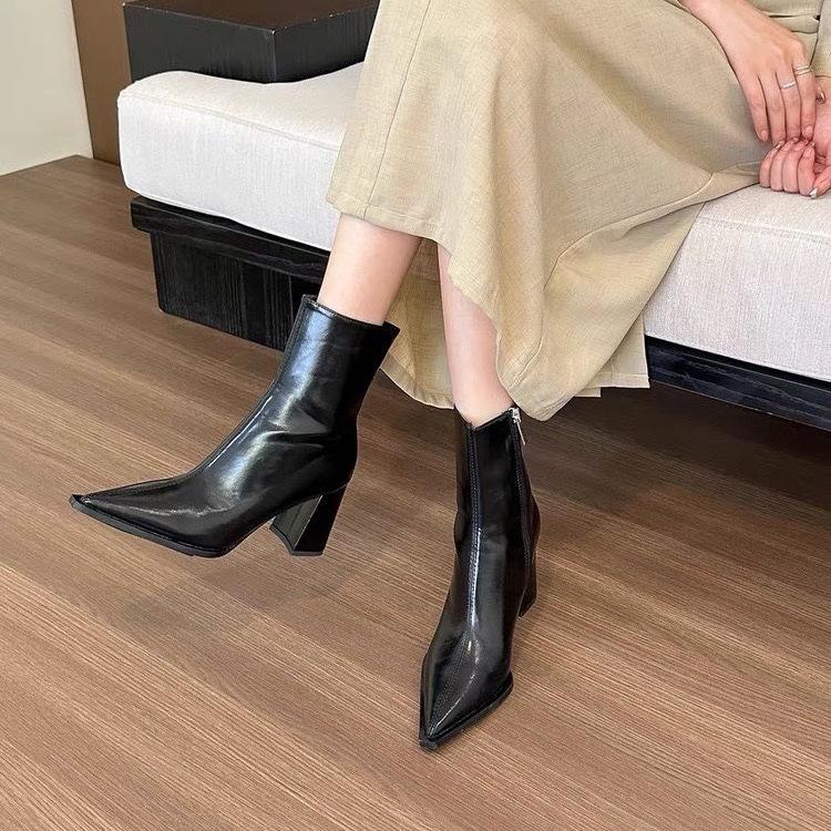 2025 autumn and winter new European and American fashion pointed short tube thick heel Martin boots women's thin boots patent leather high heel sho