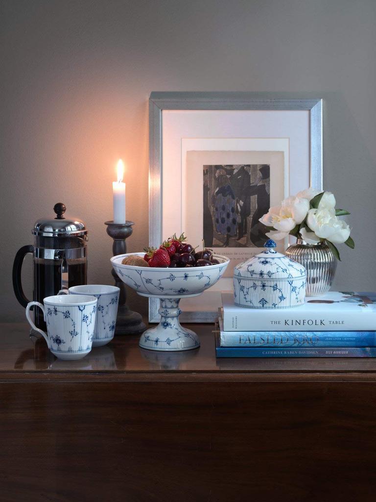 Importovaná kulatá krabička Royal Copenhagen Blue Fluted Flat Box 13cm, svatební dárek 1016758 [Běžný produkt]