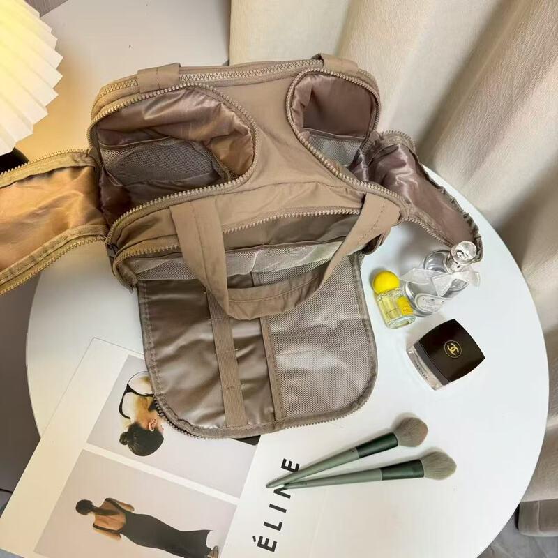 MDNG Large Capacity Travel Cosmetic Bag