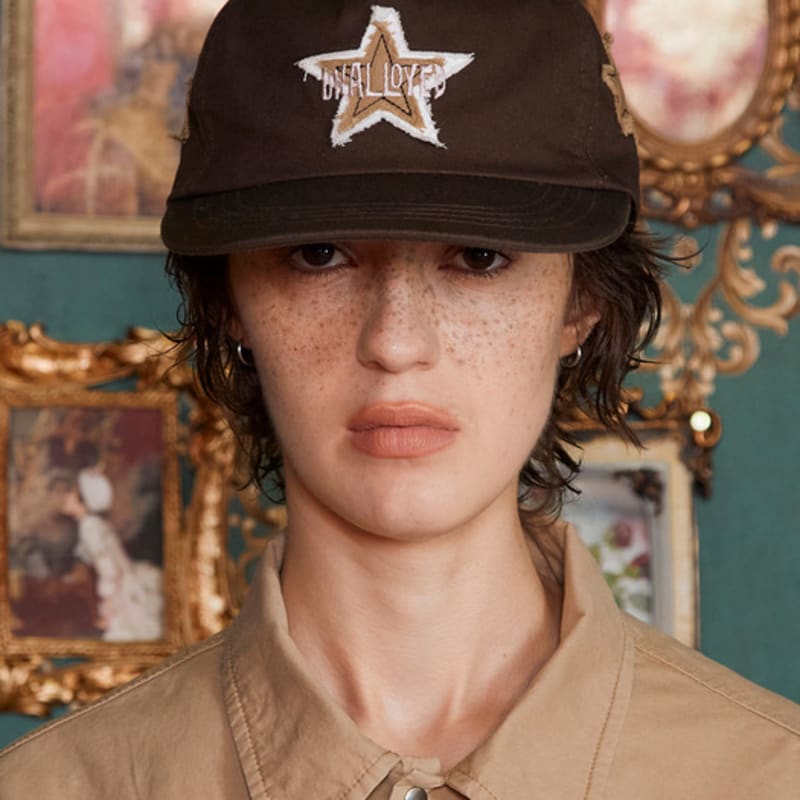 

UNALLOYED LOGO STAR CAP / BROWN FREE
