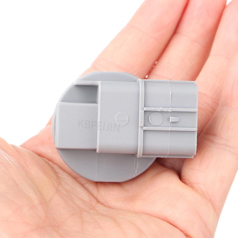 1Pcs 92160-3C000 For Hyundai Elantra Car Halogen Light 1157 BAY15D Bulb Lamp Holder Socket 3Pin Accessories