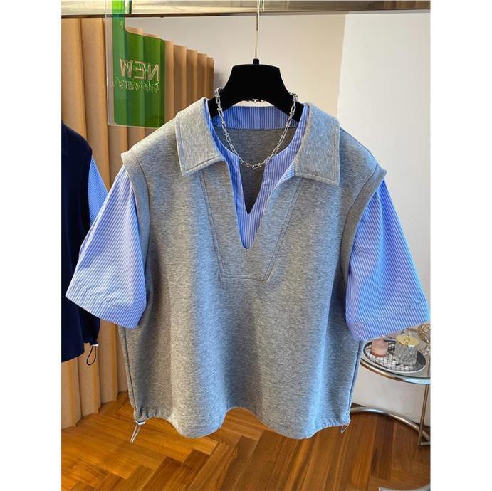 

Fashion Fake Two Piece T Shirt Women Niche Design Sense T-shirt Loose Casual Stitching Vest Button Short Sleeve Tshirt 4XL сірий