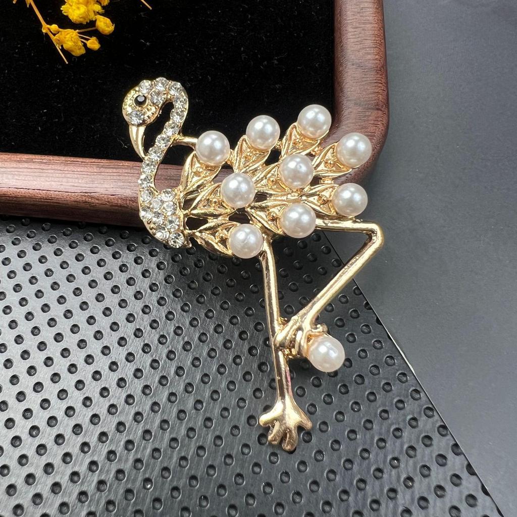 Broșă Retro Cristal Diamant cu Ac Anti-Expunere și Cataramă din Aliaj pentru Accesorii Vestimentare