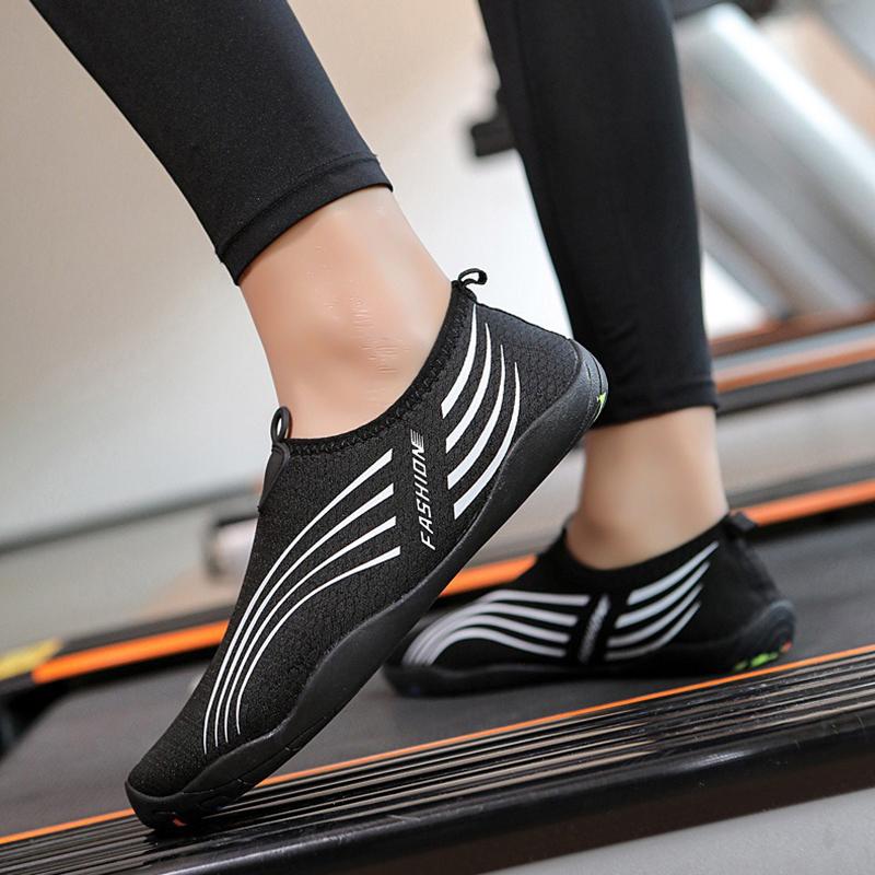 Women’s and Men’s Water Shoes Breathable Quick-Dry Non-slip Aqua Shoes Barefoot Comfortable Sport Shoes for Beach Pool Lake Hiking Kayaking Surfing