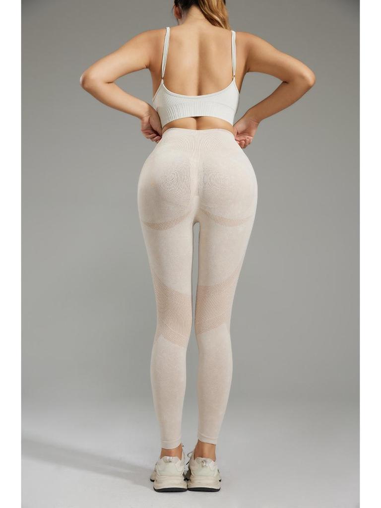 Best-Selling Women's Quick-Dry Yoga Pants - Sand Wash, Hip-Lifting, Tight Fit, Ideal for Running, Cycling, and Fitness Activities.