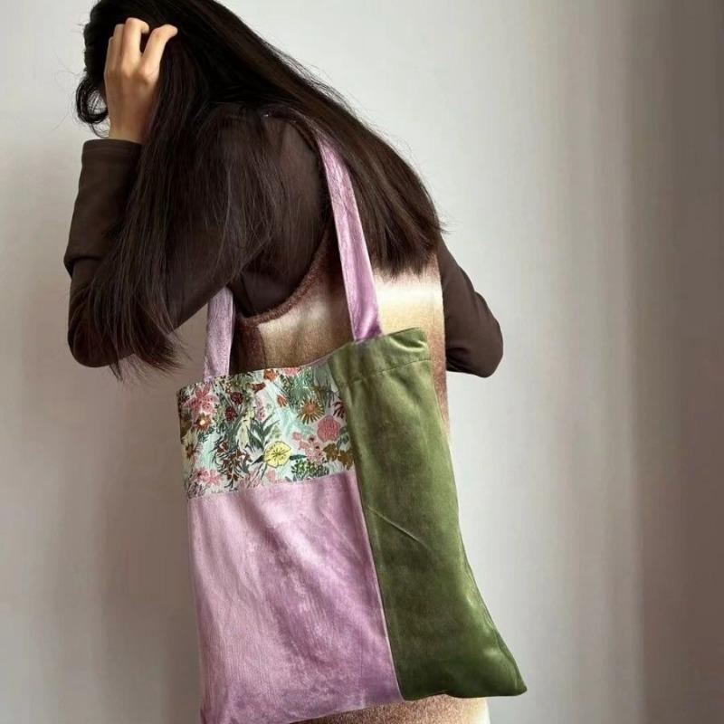 Velvet Retro Large-capacity Tote Bag Morning Commuter Bag Personalized Casual Single-shoulder Handbag