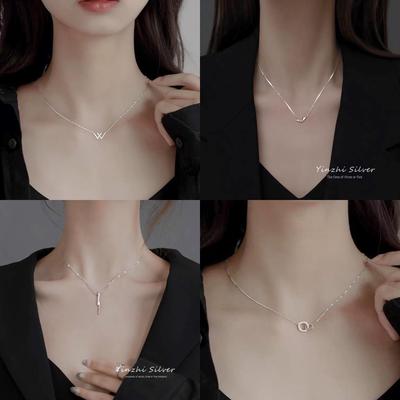 "2021 Silberne Schlüsselbeinkette: Elegante, einfache und vielseitige Halskette im Nischendesign."