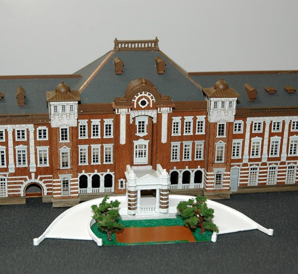 Woody Joe Tokyo Station Marunouchi Building Wooden Model Assembly Kit 1/350 (Building)