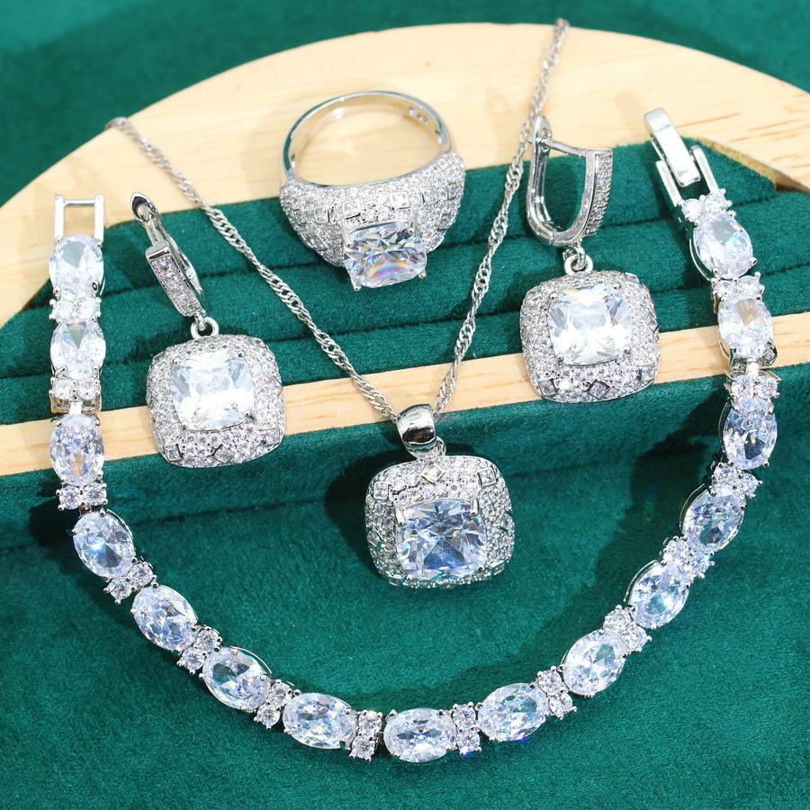New Atmosphere Full of Diamond Lady Adornment Set Craftsmanship Fashion New Luxury Clothing Accessories