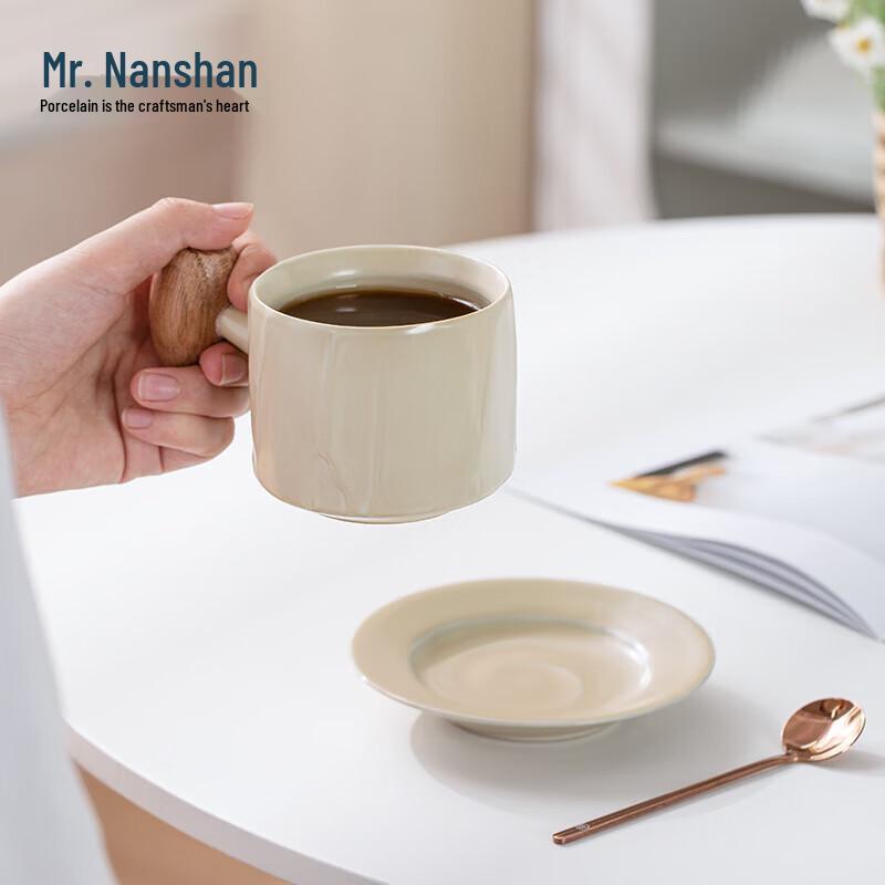 

Ceramic Breakfast Mug with Saucer and Spoon