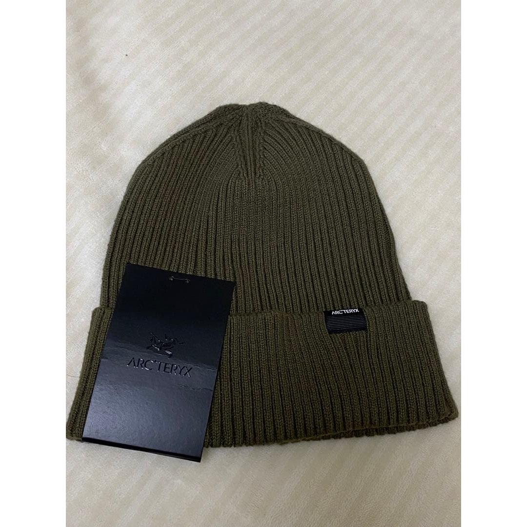 Used ARC TERYX Skaha Toque Knit Hat One Size