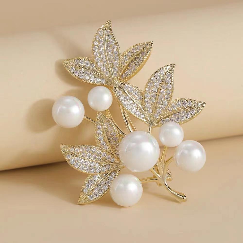 Enamel Cherry Brooches for Women Unisex Enamel Cherries Pins Office Party Collection Friends Gifts Accessories