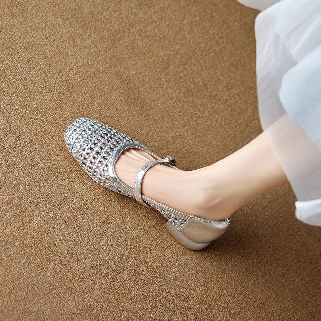 2026 Spring British Style Slimming and Breathable Mary Jane Shoes Women's Hollow Shallow Mouth Single Shoes