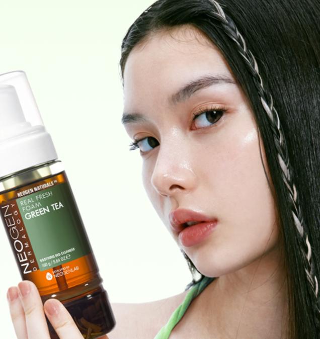 NEOGEN Real Fresh Cleansing Foam Zielona herbata 160g