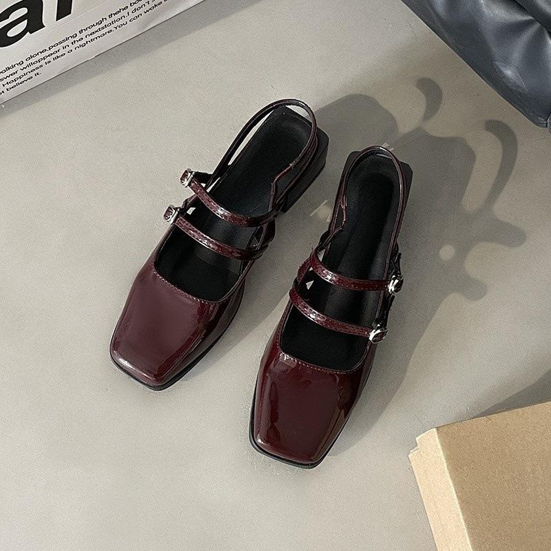

French word with thick heel single shoes female spring 2025 new fairy style gentle shoes versatile bag head sandals 42 бордовый