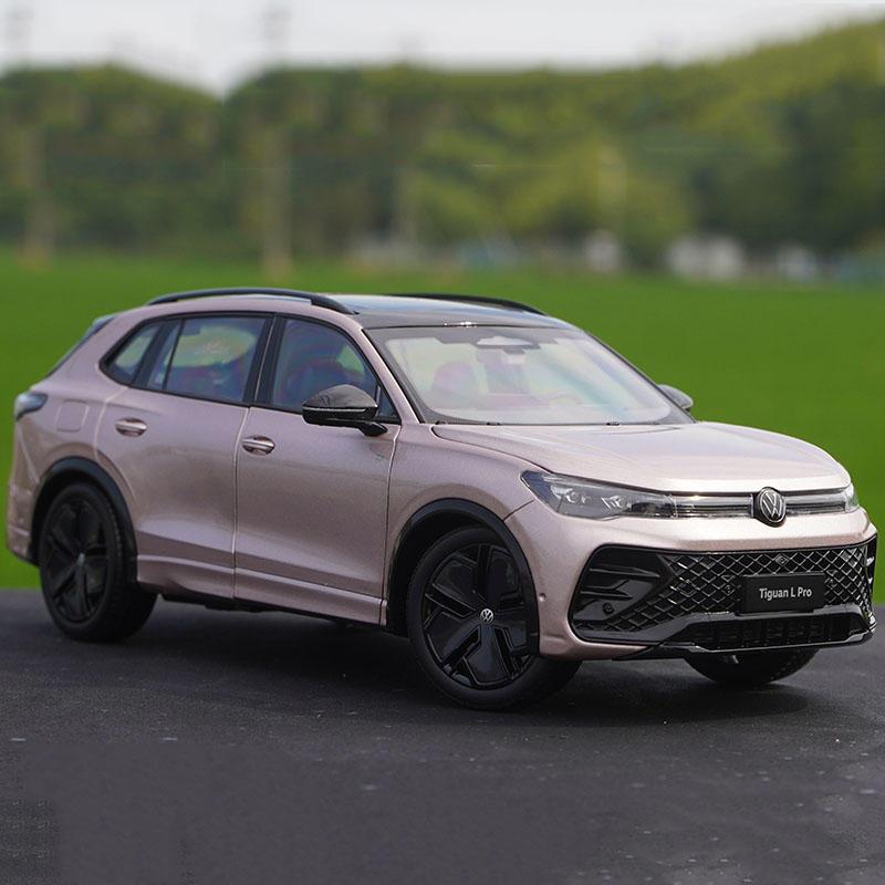 TCFJN1 1:18 2025 VW Tiguan L PRO SUV Alloy Car Model Diecasts Metal Vehicles Car Model High Simulation Collection Kids Gifts Decoration