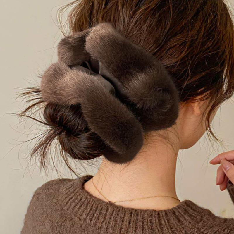 

Large Plush Sausage Hair Tie for Women - Fashionable & Elegant Hair Accessory for Autumn/Winter B Black Plush Hair Tie
