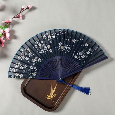 Evantai Japonez Elegant Evantai de Dans Evantai Artizanal Decorativ Pentru Petrecere Femei Fotografie
