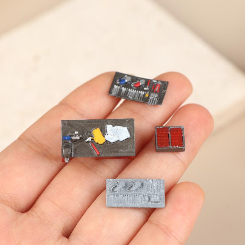 1/64 Scale Tool Bench/Pegboard Model Garage Scene Display Prop Accessories Collection Gifts
