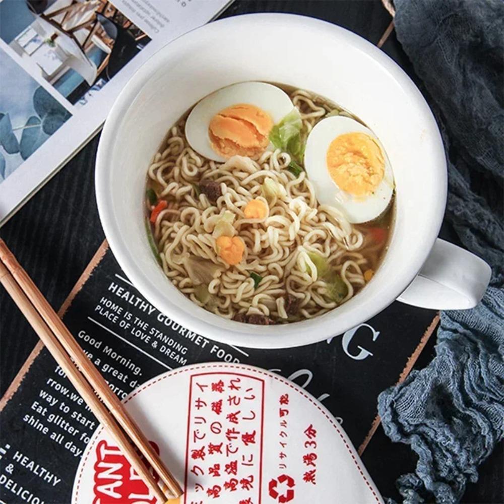 Instant Noodle Bowl with Handle Large Capacity Ramen Bowl Creativity Lid Ceramic Instant Lunch Bowl Cute Design Japanese Cup