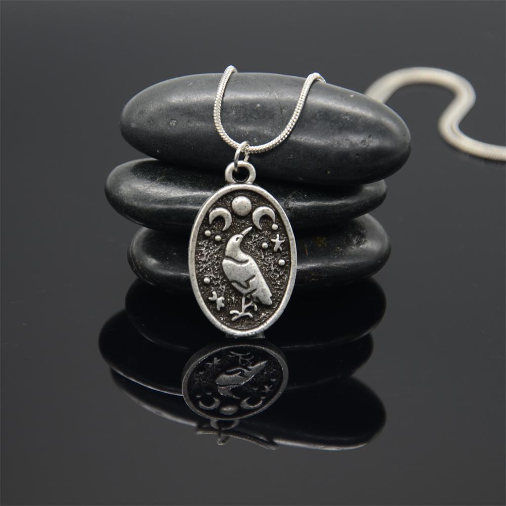Wicca Dreifachmond Göttin Wikinger Schmuck Odin Rabe Amulett Pentagramm Wicca Heidnisch Mond Halskette Männer Frauen Schmuck